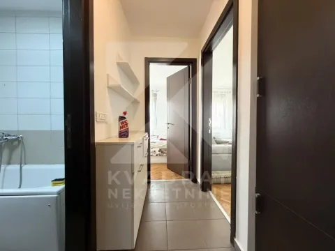 Rent, one bedroom apartment, 50m², Blok 9, Podgorica - image 6