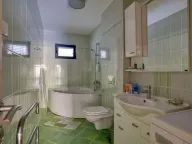 Sale, three bedroom apartment, 124m², Stoliv, Kotor - image 16