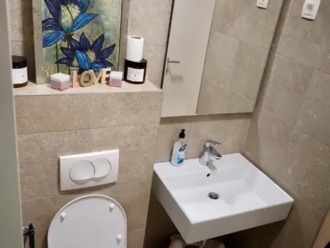 Prodaja, dvosoban stan, 106m², Dobrota, Kotor - image 8