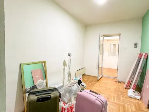 Izdavanje, trosoban stan, 80m², Stari Aerodrom, Podgorica - image 8