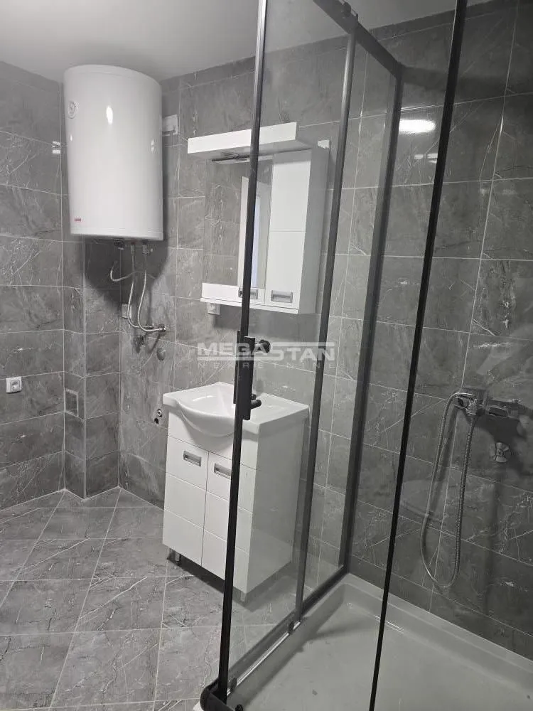Rent, two bedroom apartment, 57m², Žarkovo, Beograd