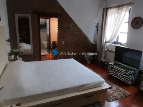 Izdavanje, kuća, 360m², Banjica, Voždovac Sve Podlokacije - image 35