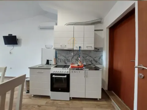 Izdavanje, garsonjera, 30m², Kavač, Kotor - image 8