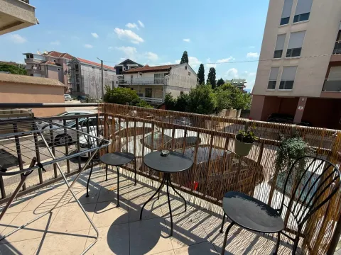 Izdavanje, jednosoban stan, 46m², Momišići, Podgorica - image 9