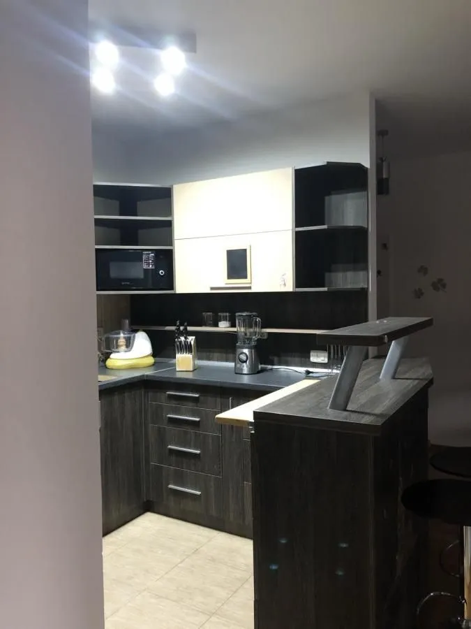 Rent, four bedroom apartment, 191m², Mrčevac, Tivat