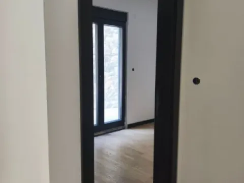 Prodaja, jednosoban stan, 52m², Gorica C, Podgorica - image 12