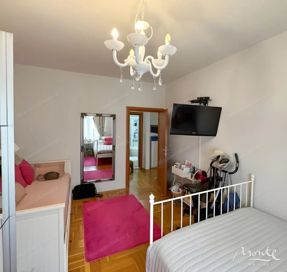 Prodaja, trosoban stan, 109m², Momišići, Podgorica
