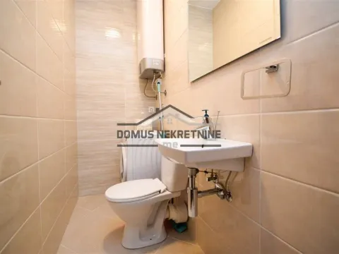 Izdavanje, dvosoban stan, 90m², Preko Morače, Podgorica - image 7