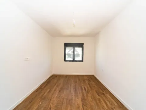 Prodaja, jednosoban stan, 48m², Bar, Crna Gora - image 3