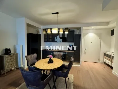 Izdavanje, trosoban stan, 86m², Savski Venac, Beograd - image 3