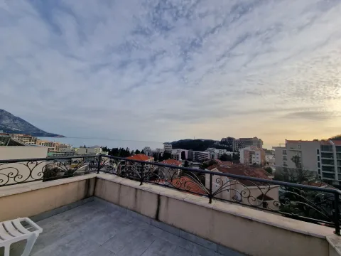 Izdavanje, jednosoban stan, 45m², Bečići, Budva - image 14