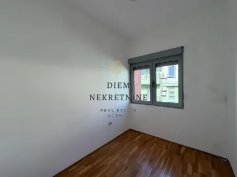 Prodaja, jednosoban stan, 44m², Krivi Most, Podgorica - image 10