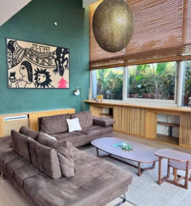 Izdavanje, dvosoban stan, 135m², Budva, Crna Gora