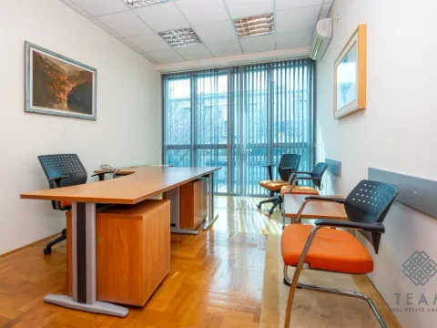 Izdavanje, poslovni prostor, 78m², Preko Morače, Podgorica - image 6