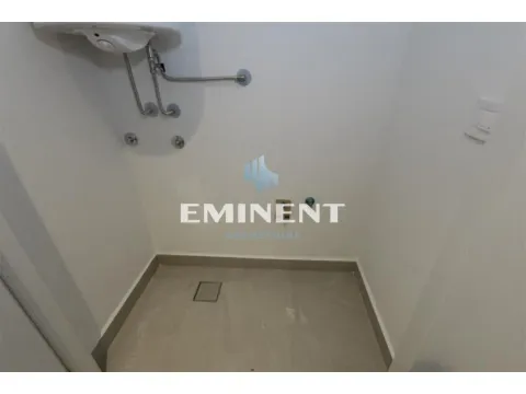 Izdavanje, trosoban stan, 78m², Savski Venac, Beograd - image 11