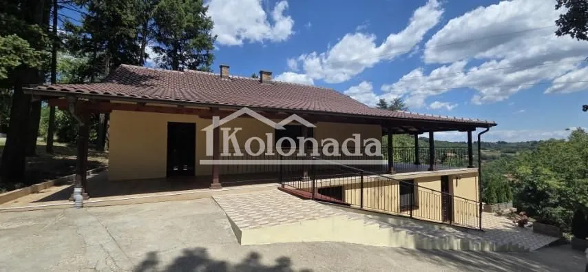 Prodaja, kuća, 190m², Sopot, Beograd