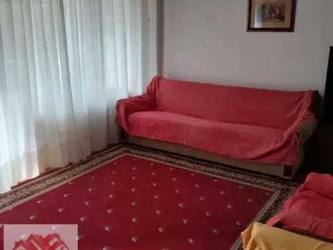 Izdavanje, trosoban stan, 74m², Aerodrom, Kragujevac - image 2