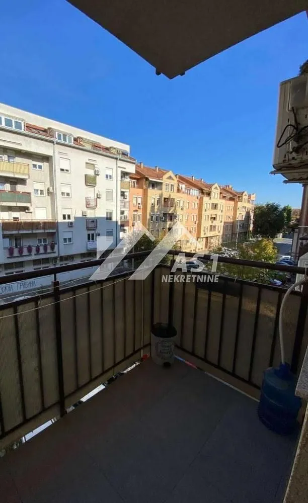 Izdavanje, jednosoban stan, 40m², Nova Detelinara, Novi Sad Sve Podlokacije