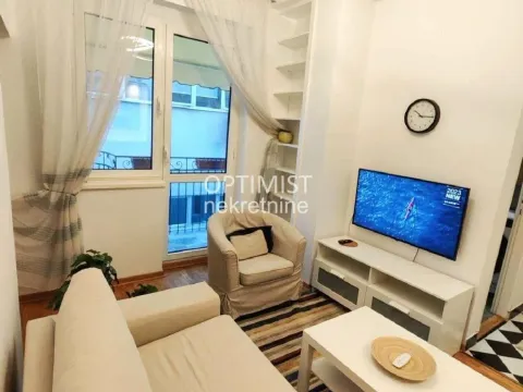 Rent, two bedroom apartment, 44m², Vračar Centar, Vračar Sve Podlokacije - image 2