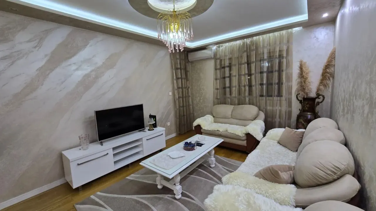 Izdavanje, stan, 49m², Central Point, Podgorica