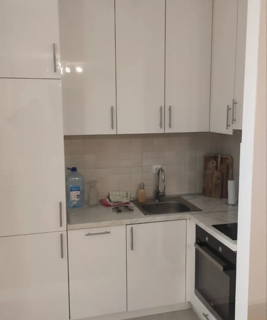 Rent, one bedroom apartment, 42m², Bečići, Budva