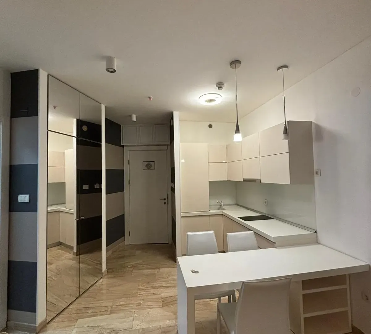 Rent, one bedroom apartment, 65m², Centar, Budva
