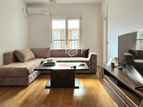 Izdavanje, jednosoban stan, 42m², Stari Aerodrom, Podgorica - image 2