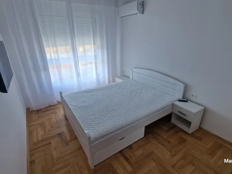 Izdavanje, dvosoban stan, 70m², Radanovići, Kotor - image 10