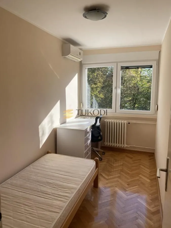 Izdavanje, trosoban stan, 78m², Novi Beograd Sve Podlokacije, Beograd