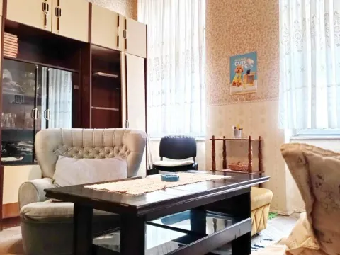 Prodaja, dvosoban stan, 82m², Botanička Bašta, Palilula Sve Podlokacije - image 2