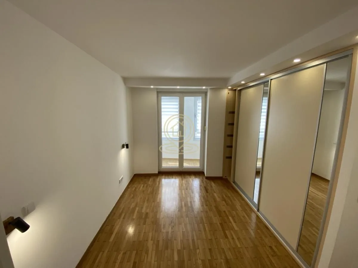 Izdavanje, trosoban stan, 58m², Bulbulder, Zvezdara Sve Podlokacije