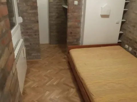 Izdavanje, trosoban stan, 60m², Stari Grad, Beograd - image 9