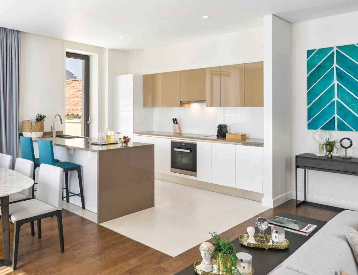 Prodaja, jednosoban stan, 87m², Herceg Novi, Crna Gora