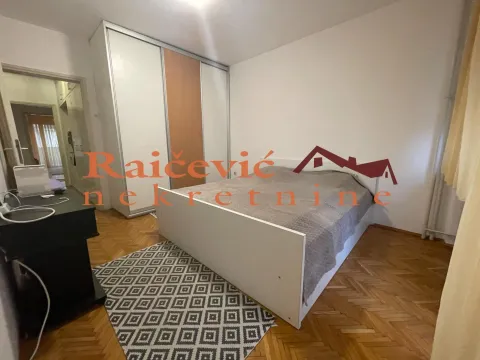Izdavanje, trosoban stan, 74m², Vračar Hram, Vračar Sve Podlokacije - image 15