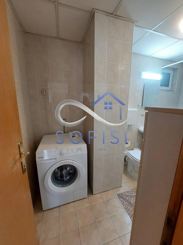 Izdavanje, dvosoban stan, 51m², Detelinara, Novi Sad Sve Podlokacije