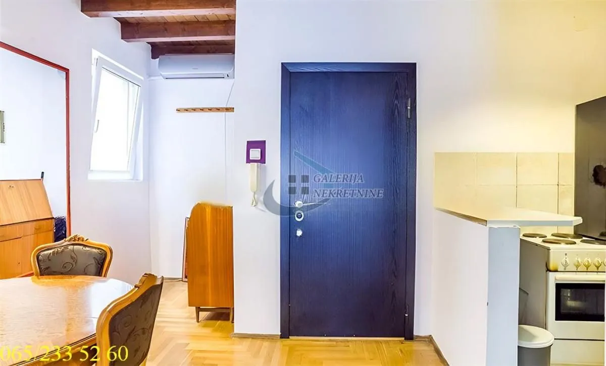 Prodaja, trosoban stan, 88m², Stari Grad, Beograd