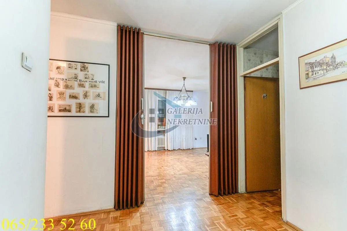 Prodaja, trosoban stan, 73m², Vračar Sve Podlokacije, Beograd