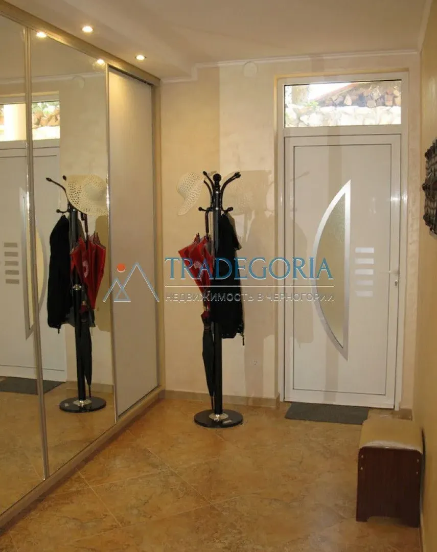 Prodaja, kuća, 420m², Bar, Crna Gora