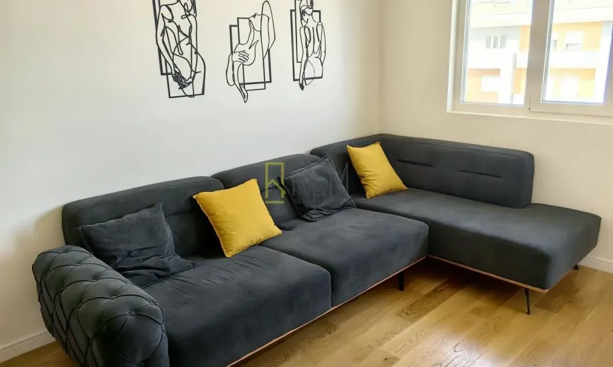 Prodaja, jednosoban stan, 49m², Central Point, Podgorica