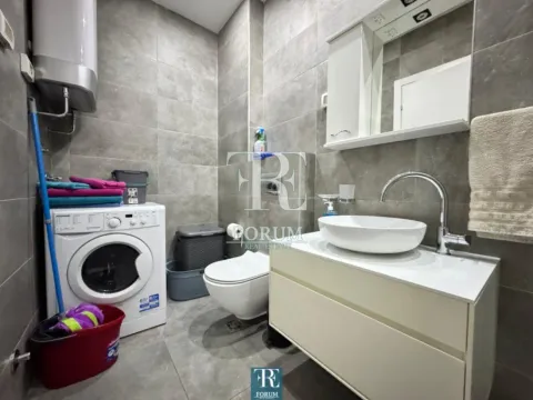 Izdavanje, dvosoban stan, 80m², Centar, Podgorica - image 9