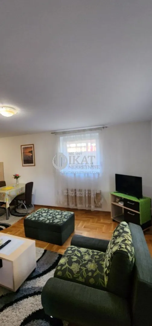 Prodaja, jednosoban stan, 40m², Centar, Zlatibor