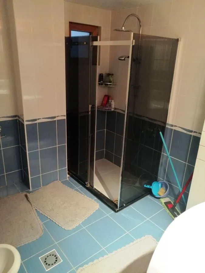 Prodaja, trosoban stan, 95m², Centar, Niš