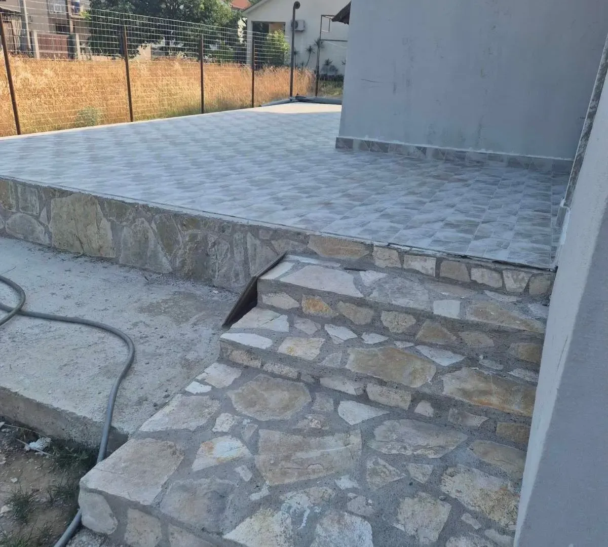 Rent, house, 170m², Zagorič, Podgorica