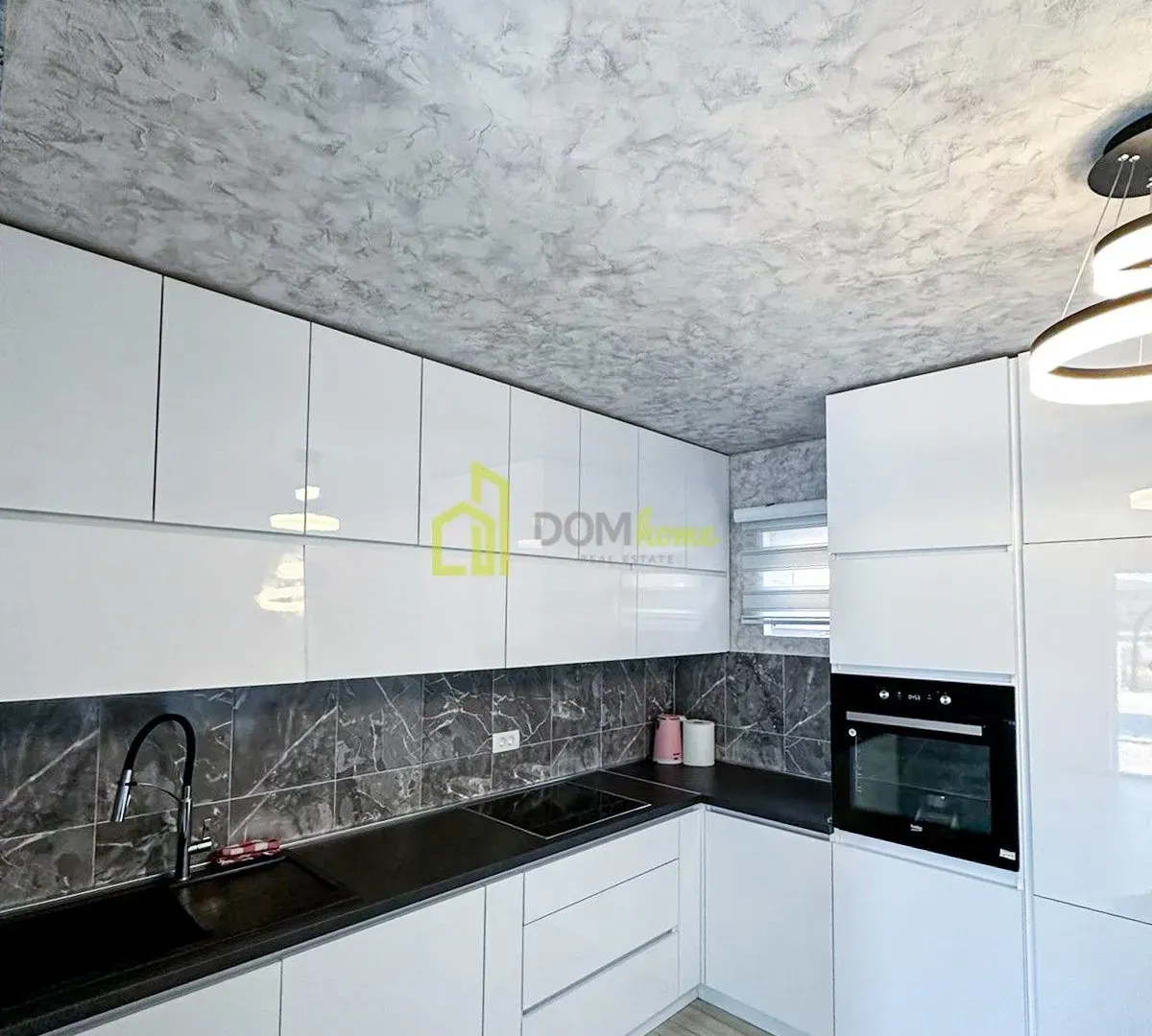 Sale, house, 170m², Bar, Crna Gora