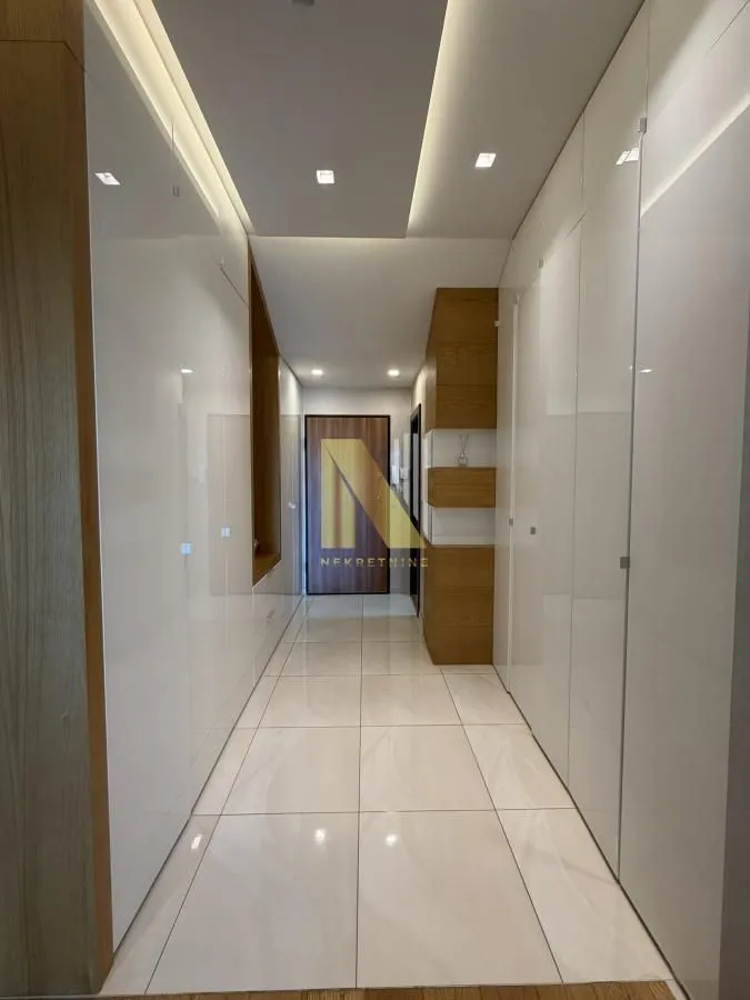 Rent, four bedroom apartment, 119m², Bulevar Oslobodjenja, Novi Sad Sve Podlokacije