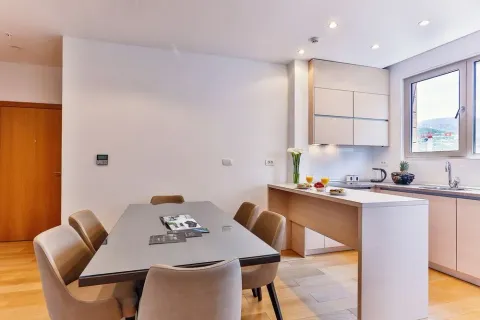 Rent, two bedroom apartment, 76m², Budva okolina, Budva - image 5