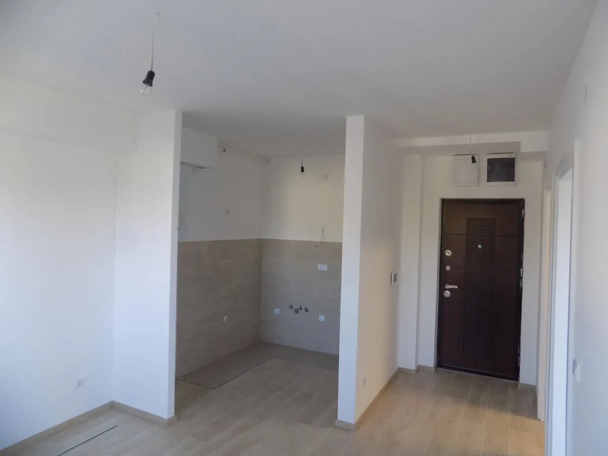 Izdavanje, stan, 36m², Paraćin, Srbija