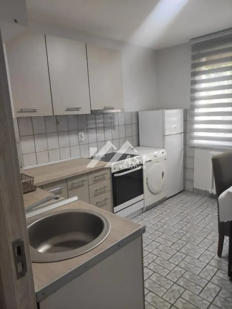 Izdavanje, jednosoban stan, 33m², Detelinara, Novi Sad Sve Podlokacije