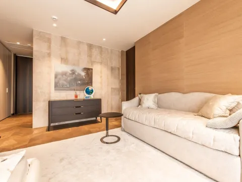 Prodaja, četvorosoban stan, 500m², Đuraševići, Tivat - image 43