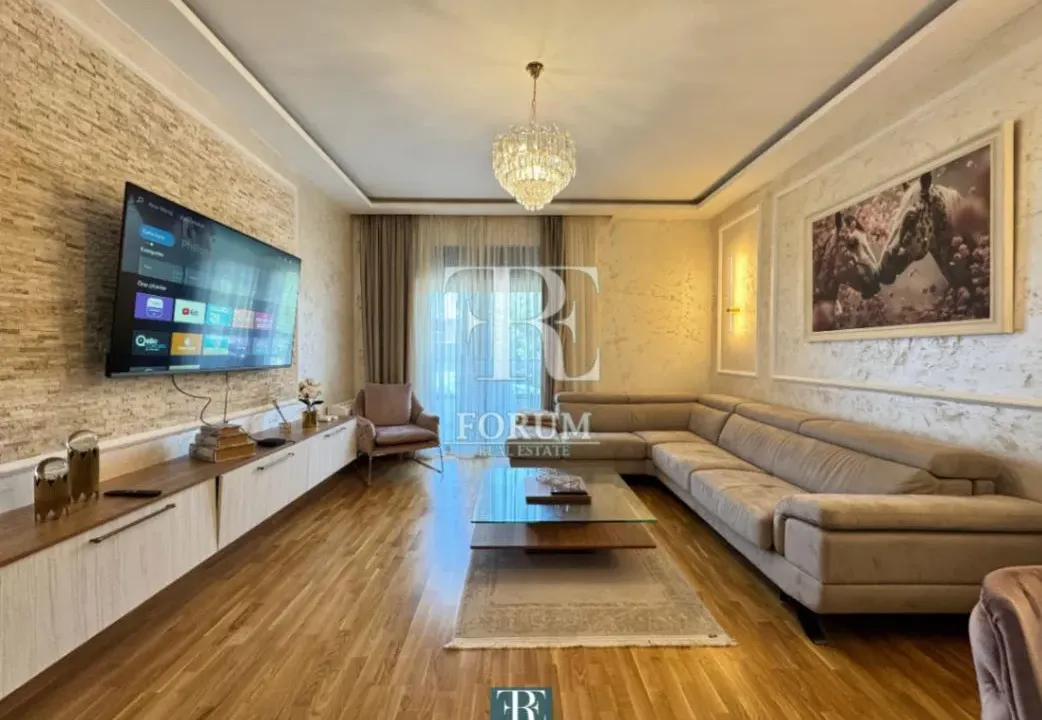 Izdavanje, jednosoban stan, 60m², Stara Varoš, Podgorica